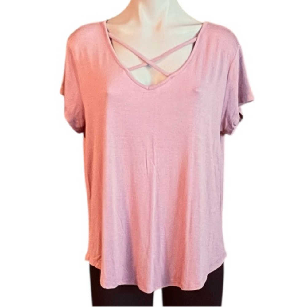 Justify Women's Medium Neutral Peach Strappy Crisscross Front Tee GUC